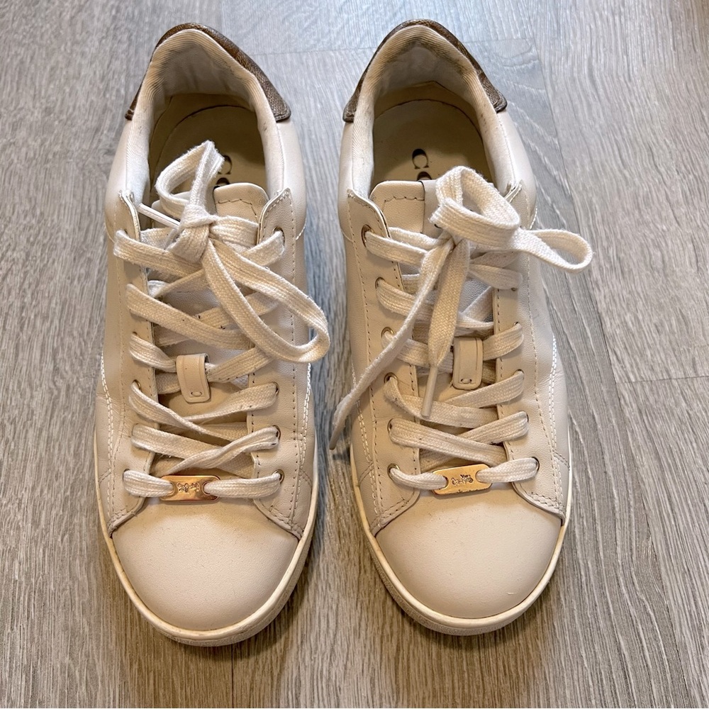 💚4 for $30💚 Coach Sneaker - Chalk/Khaki